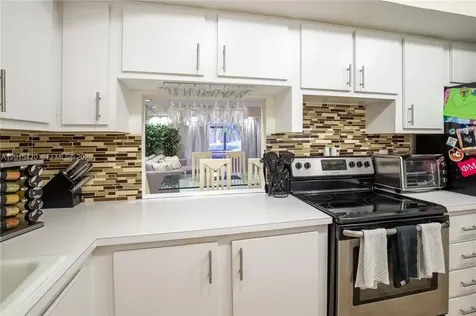 7100 Nova Drive Davie FL 33317
