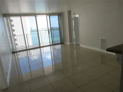7601 E Treasure Drive North Bay Village FL 33141