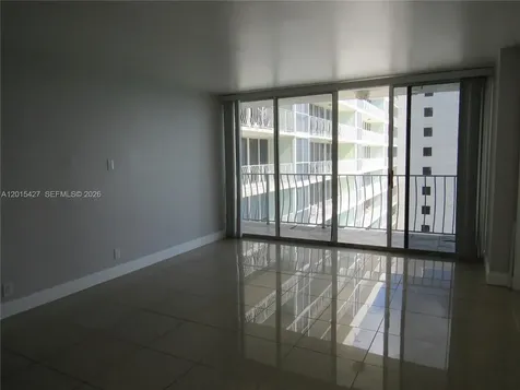 7601 E Treasure Drive North Bay Village FL 33141