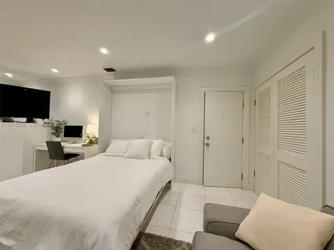 260 Euclid Avenue Miami Beach FL 33139