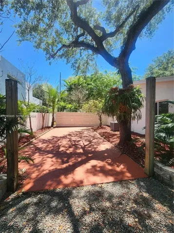 16575 Old Cutler Road Palmetto Bay FL 33157