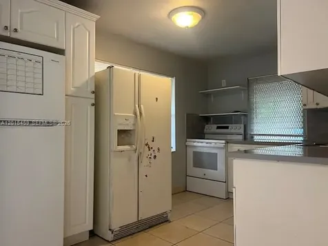 732 Moffett Hallandale Beach FL 33009
