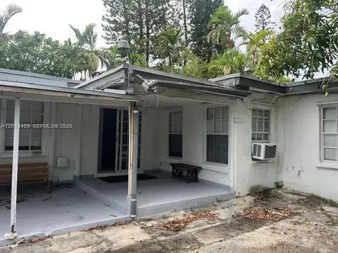 732 Moffett Hallandale Beach FL 33009