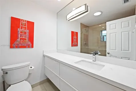 200 W Mashta Drive Key Biscayne FL 33149