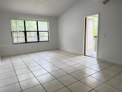 4381 W Mcnab Road Pompano Beach FL 33069