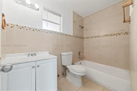 525 W 69th Street Hialeah FL 33014