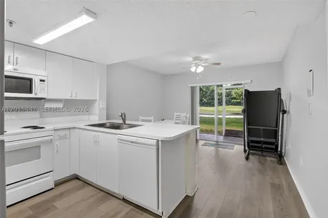 9470 Tangerine Place Davie FL 33324