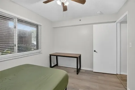 9470 Tangerine Place Davie FL 33324