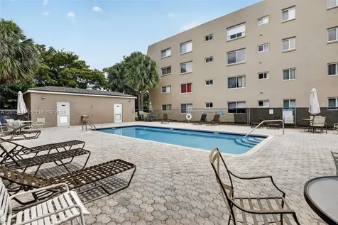 9470 Tangerine Place Davie FL 33324