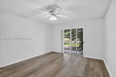 9470 Tangerine Place Davie FL 33324