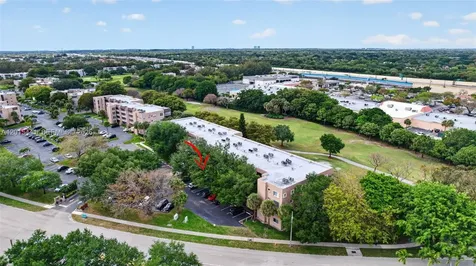 9470 Tangerine Place Davie FL 33324