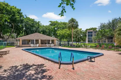 9470 Tangerine Place Davie FL 33324