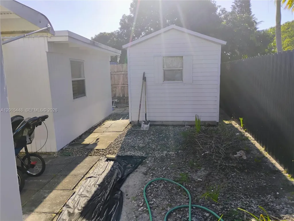 5832 Polk Street Hollywood FL 33021