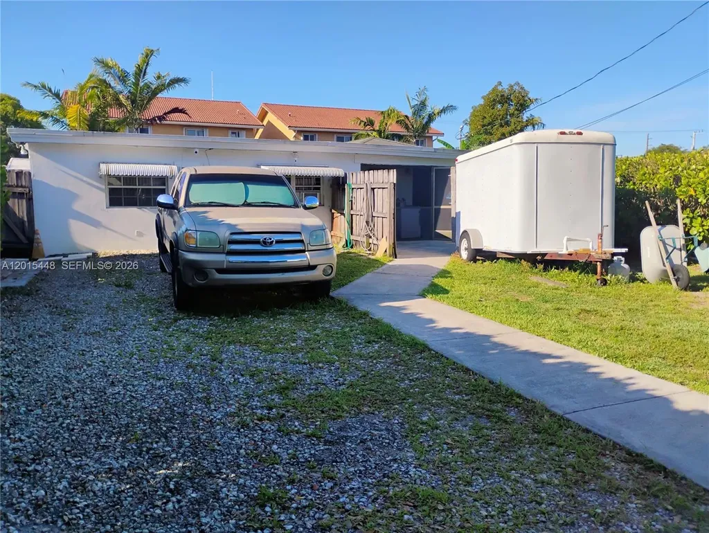 5832 Polk Street Hollywood FL 33021