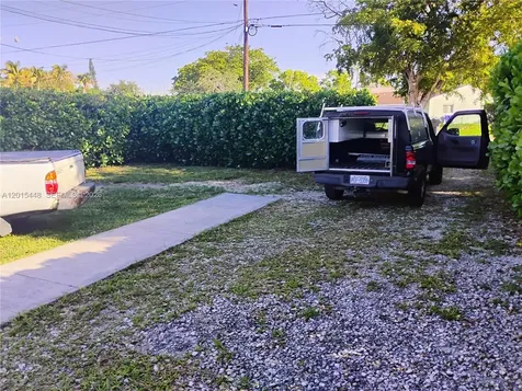 5832 Polk Street Hollywood FL 33021