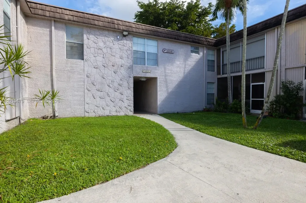 10385 N Kendall Drive Miami FL 33176