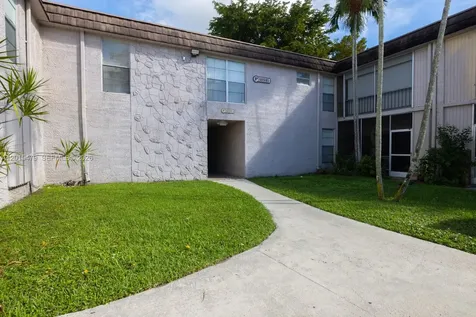 10385 N Kendall Drive Miami FL 33176