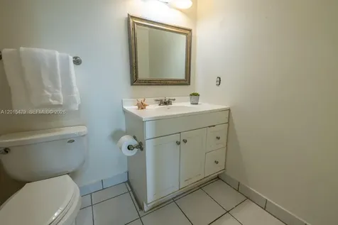 10385 N Kendall Drive Miami FL 33176