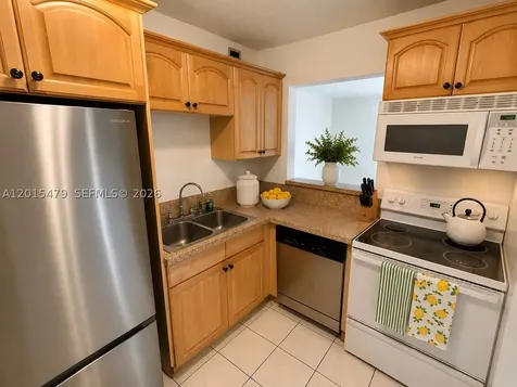 10385 N Kendall Drive Miami FL 33176