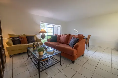 10385 N Kendall Drive Miami FL 33176