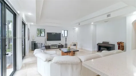6950 SW 97th Avenue Miami FL 33173