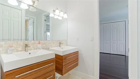 6950 SW 97th Avenue Miami FL 33173