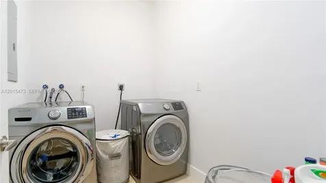 6950 SW 97th Avenue Miami FL 33173