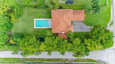 6950 SW 97th Avenue Miami FL 33173