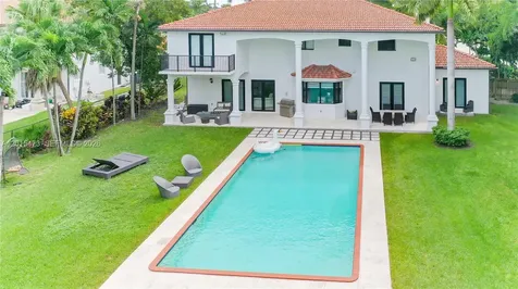 6950 SW 97th Avenue Miami FL 33173
