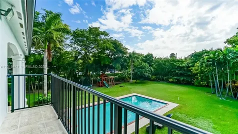 6950 SW 97th Avenue Miami FL 33173