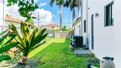 6950 SW 97th Avenue Miami FL 33173