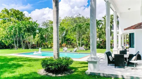 6950 SW 97th Avenue Miami FL 33173