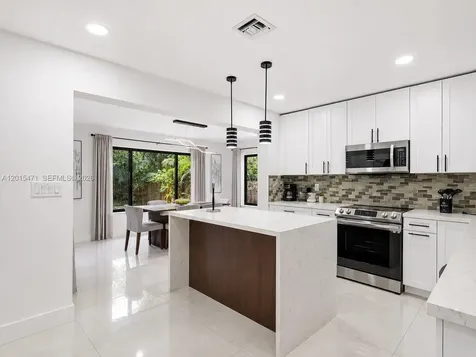 400 NW 30th Court Wilton Manors FL 33311