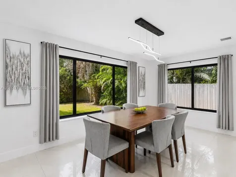400 NW 30th Court Wilton Manors FL 33311