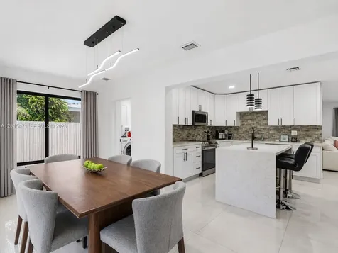 400 NW 30th Court Wilton Manors FL 33311