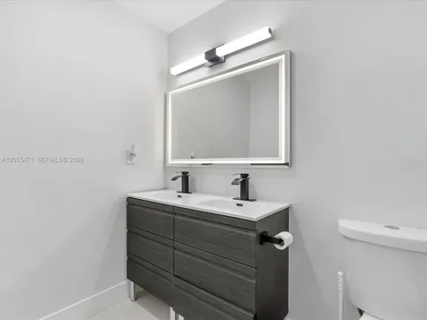 400 NW 30th Court Wilton Manors FL 33311