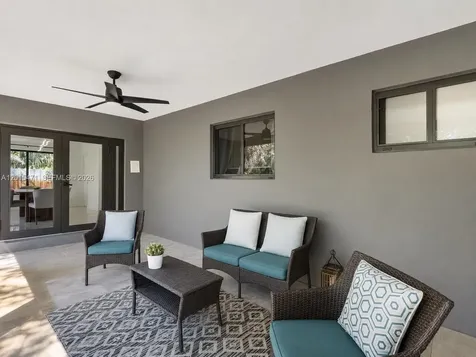 400 NW 30th Court Wilton Manors FL 33311