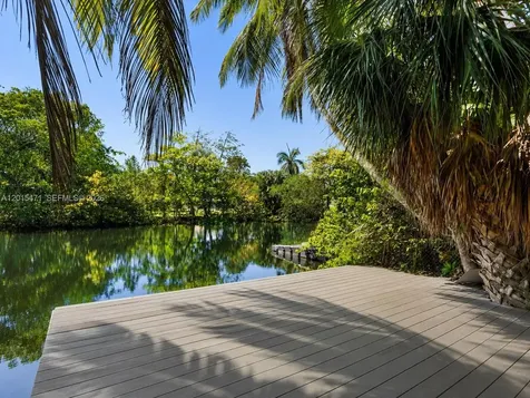 400 NW 30th Court Wilton Manors FL 33311