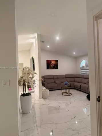 15046 SW 148th Place Miami FL 33196
