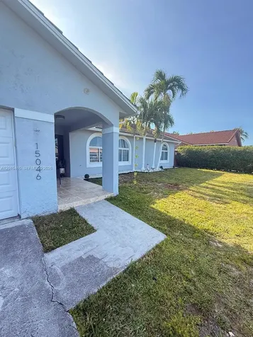 15046 SW 148th Place Miami FL 33196