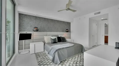 100 E Las Olas Boulevard Fort Lauderdale FL 33301