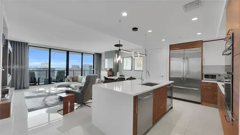 100 E Las Olas Boulevard Fort Lauderdale FL 33301