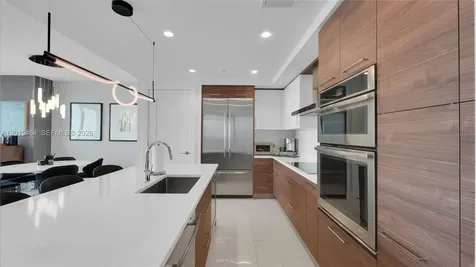 100 E Las Olas Boulevard Fort Lauderdale FL 33301