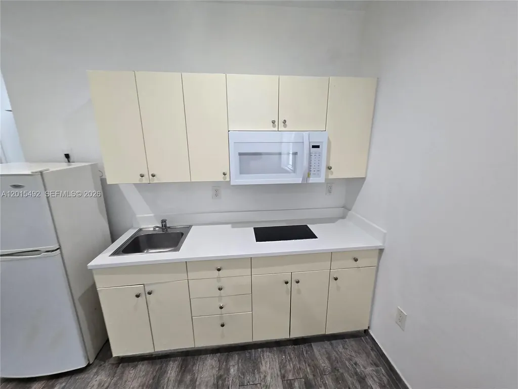 1345 Pennsylvania Avenue Miami Beach FL 33139