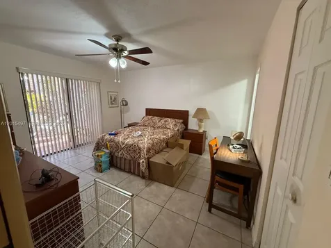 19300 W Lake Drive Hialeah FL 33015