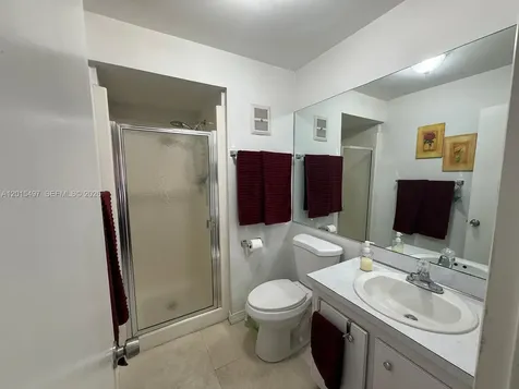 19300 W Lake Drive Hialeah FL 33015