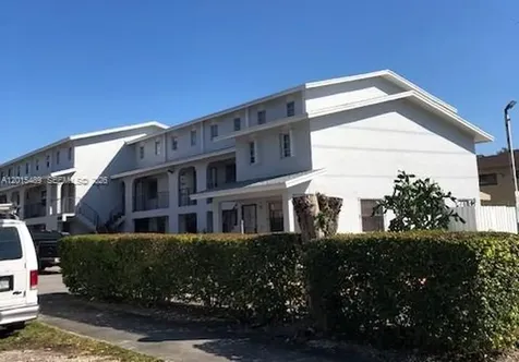 1460 N 43rd Place Hialeah FL 33012