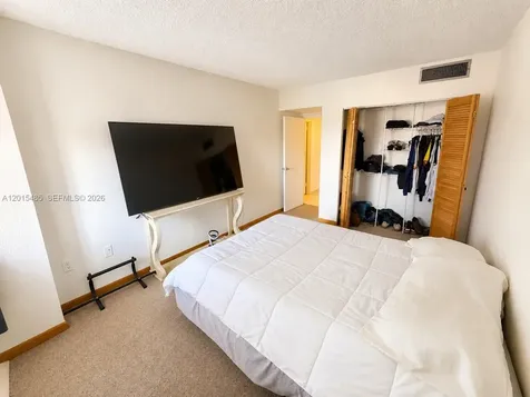 3375 N Country Club Drive Aventura FL 33180