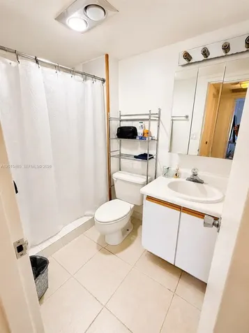 3375 N Country Club Drive Aventura FL 33180