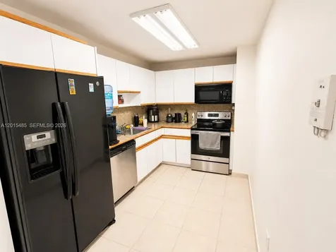 3375 N Country Club Drive Aventura FL 33180